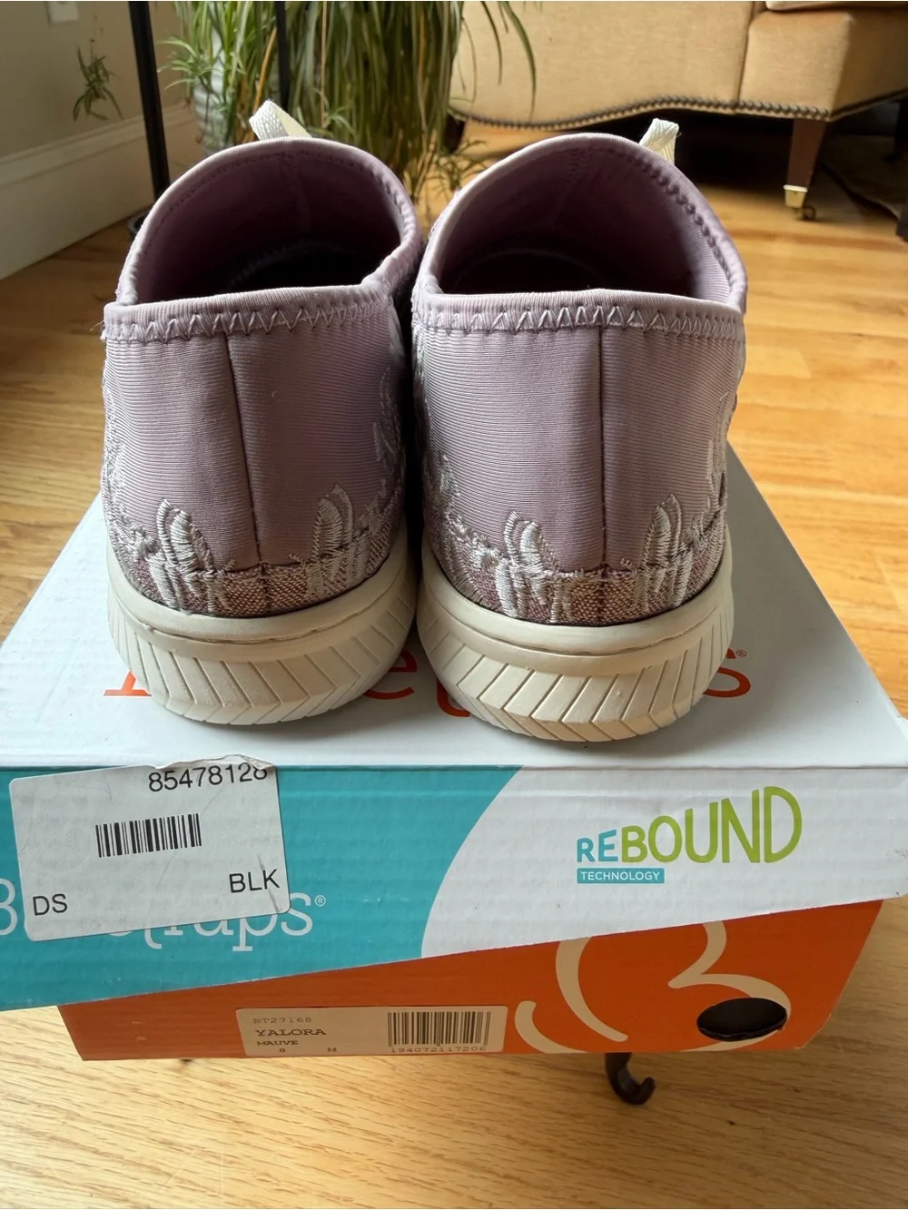 Baretraps Yalora Women's Pink Lace-Up Casual Sneakers sz 8